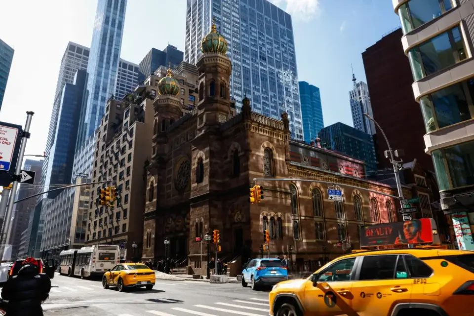 Bronx resident charged with hate crimes in NYC synagogue attack