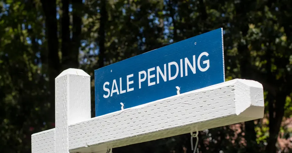 U.S. Housing Market Hits Year-Long Lows as Mortgage Rates Climb