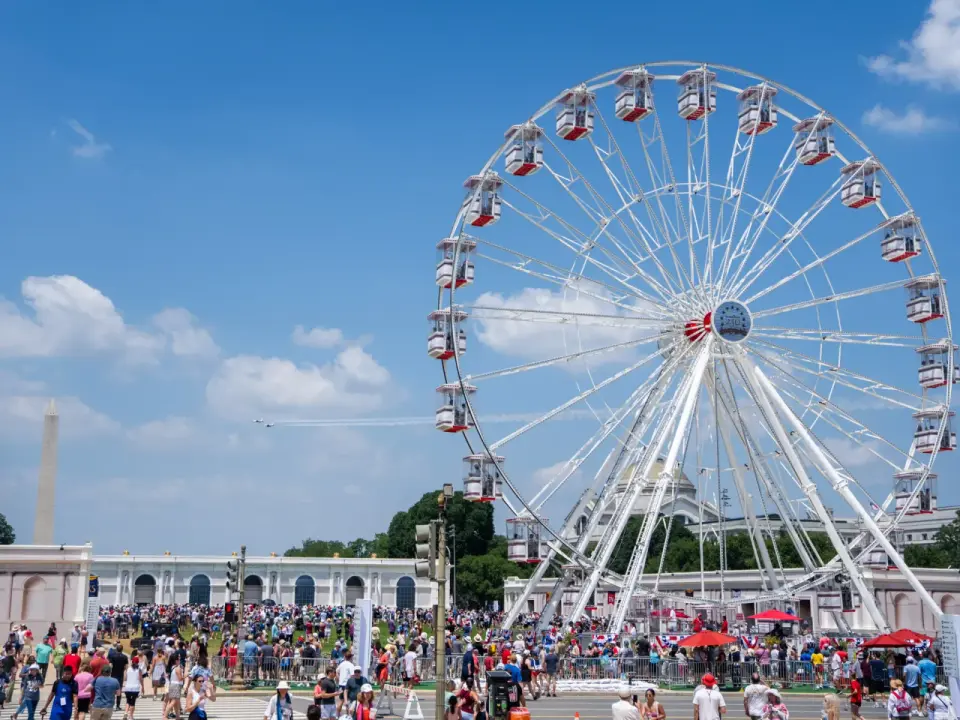Heatwave Tests America's 250th Celebrations as Fourth of July Plans Shudder