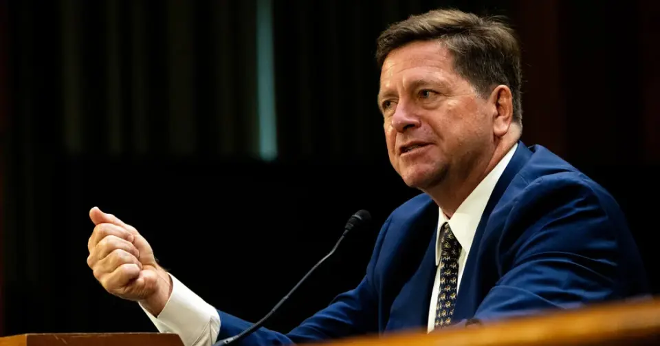 Clayton Moves Closer to Directing U.S. Intelligence After Party-Line Panel Vote