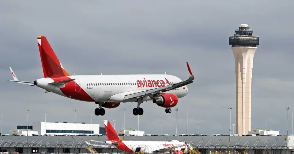Avianca Flight 42 Diverts to Miami After Severe Turbulence Injures Nine