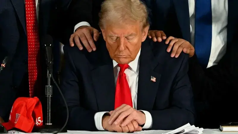 Trump to Read Bible Verse From Oval Office Amid Pope Feud and AI Image Controversy
