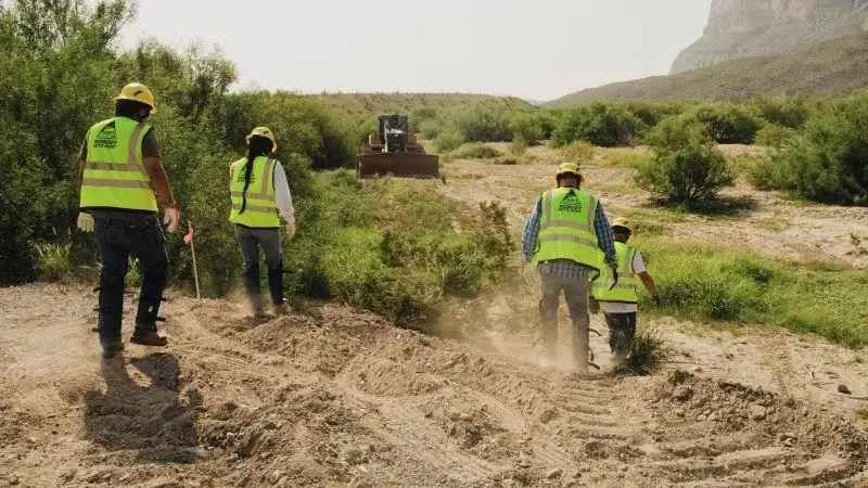 Big Bend Faces Bulldozers as Border-Wall Plan Sparks Rural Backlash