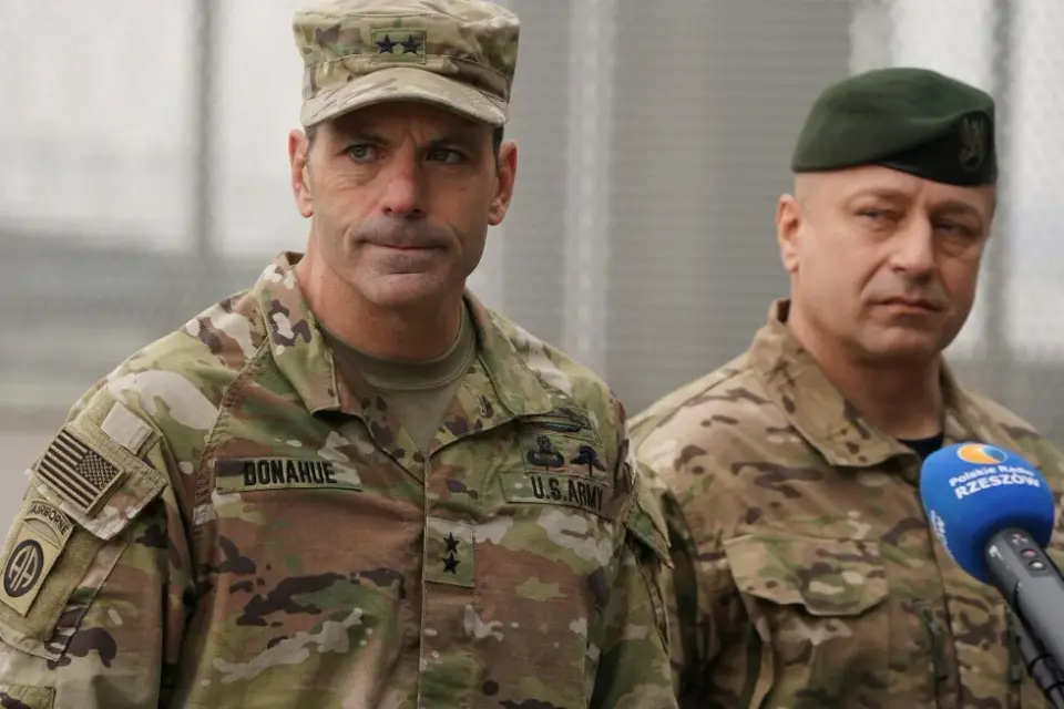 82nd Airborne commander exits post in surprise leadership shift