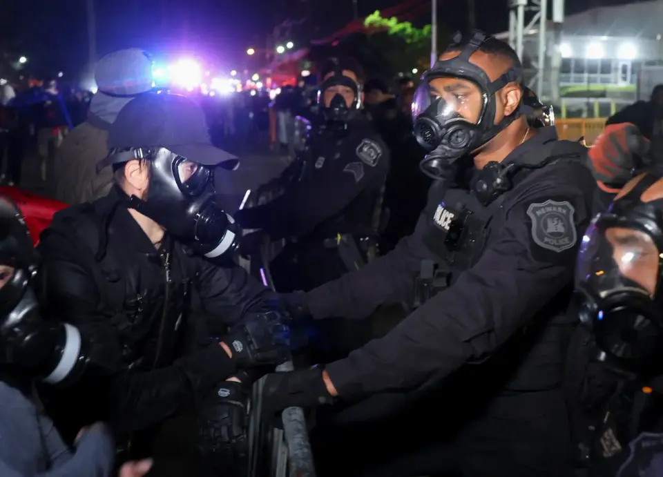 Newark imposes curfew near Delaney Hall amid detention center protests
