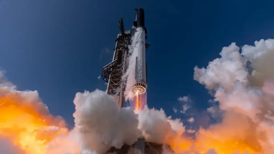SpaceX Starship Flight 14 targets first orbital deployment of operational Starlink satellites