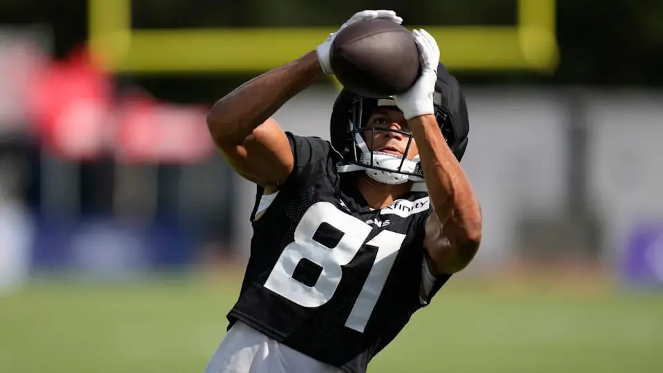 Texans lose rookie star Jayden Higgins to torn ACL in preseason