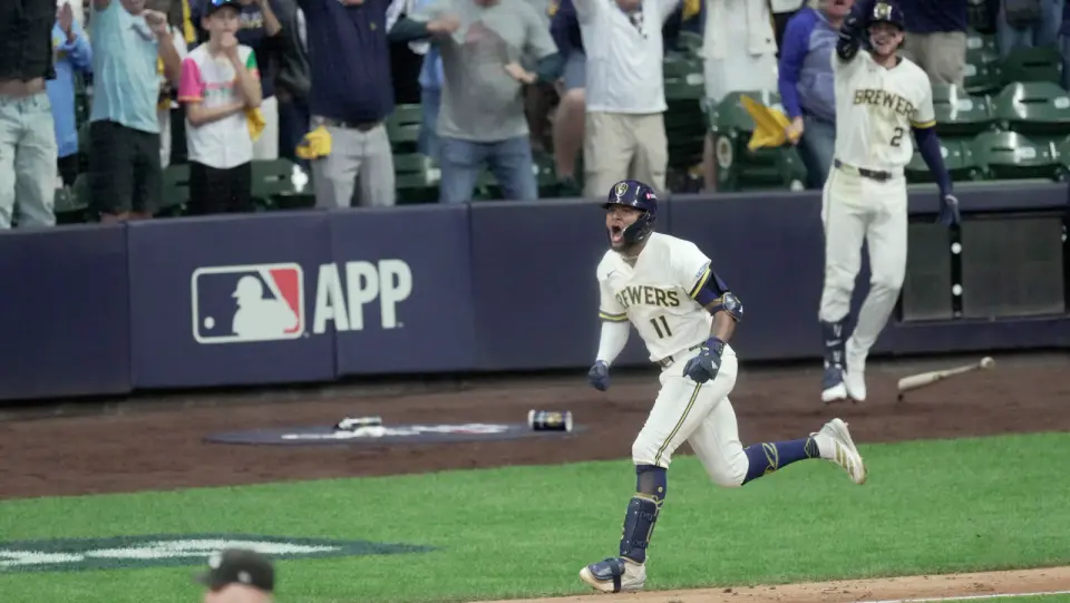 Chourio's Walk-Off Single Caps Brewers' 4-3 Win, Securing 2-0 NLDS Lead
