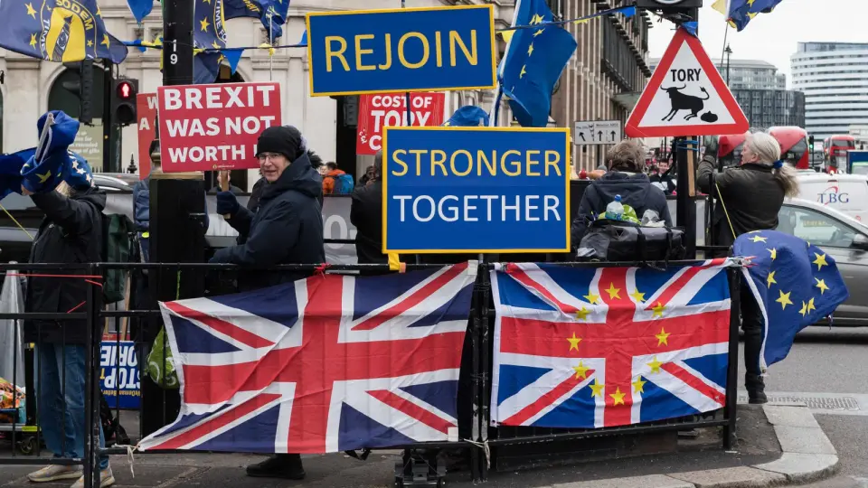 Burnham Opens Door to EU Rejoin Referendum, Sparking Political Backlash