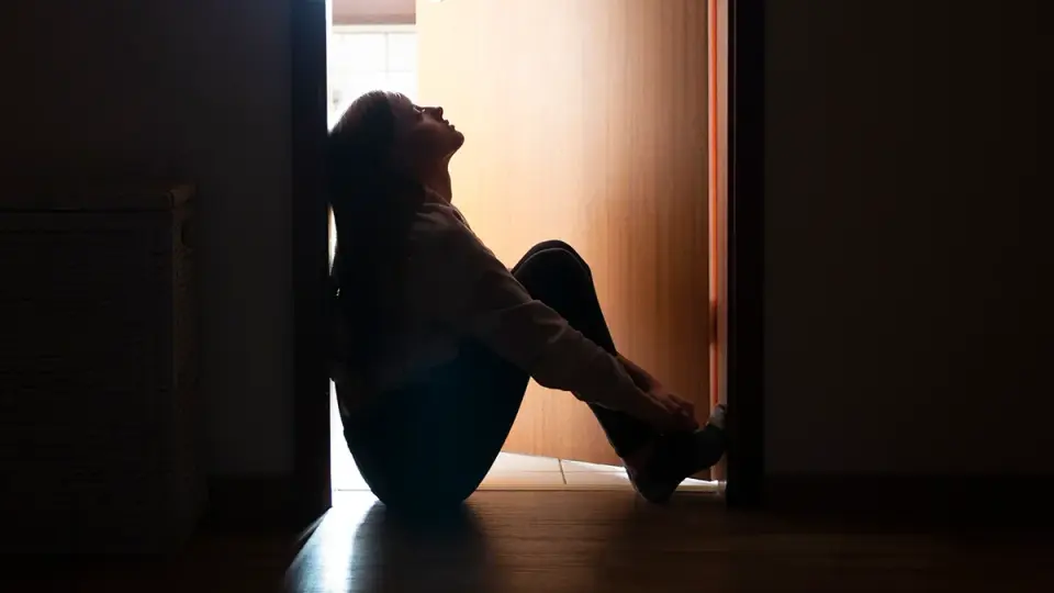 Early Trauma Rewrites Brain Gene Activity in Dopamine Circuit
