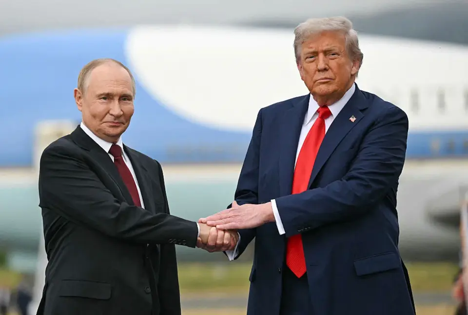 U.S. Sanctions Waivers and Starlink Disruptions Fuel Ukraine Crisis