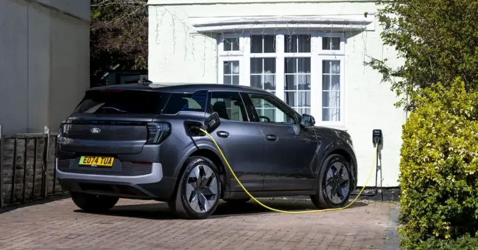 UK weighs relaxing EV rules as oil shocks and heatwaves intensify policy debate