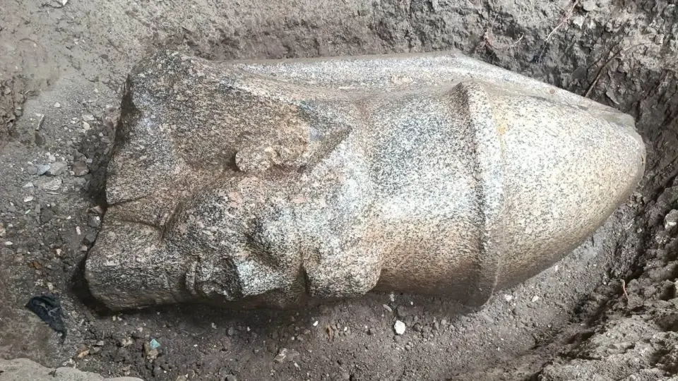 Villager’s Farm Dig Uncovers Two Giant Ramesses II Statues in Northern Egypt