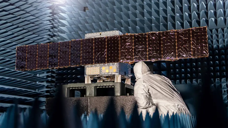 CubeSat neutrino detector aims to illuminate solar core from orbit