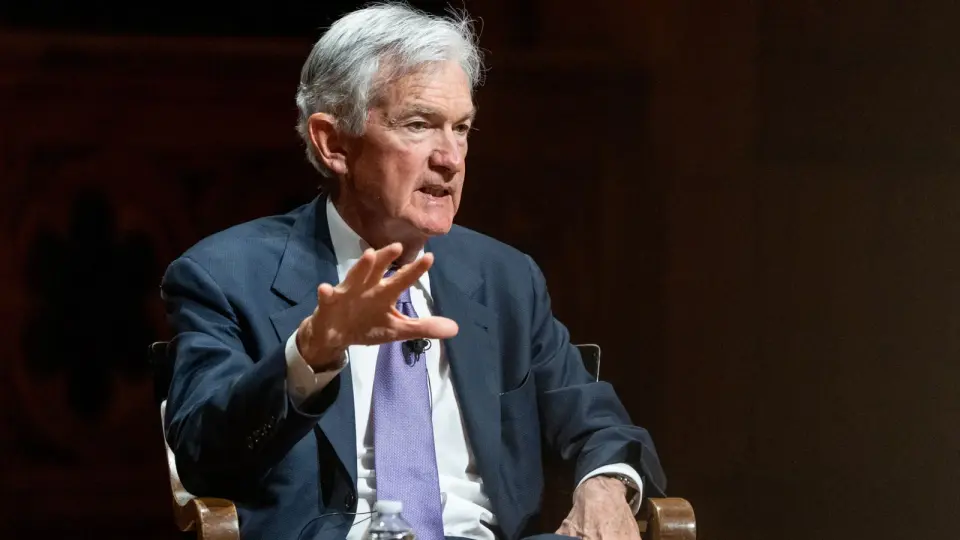 DOJ closes Powell renovation probe; Trump demands resignation