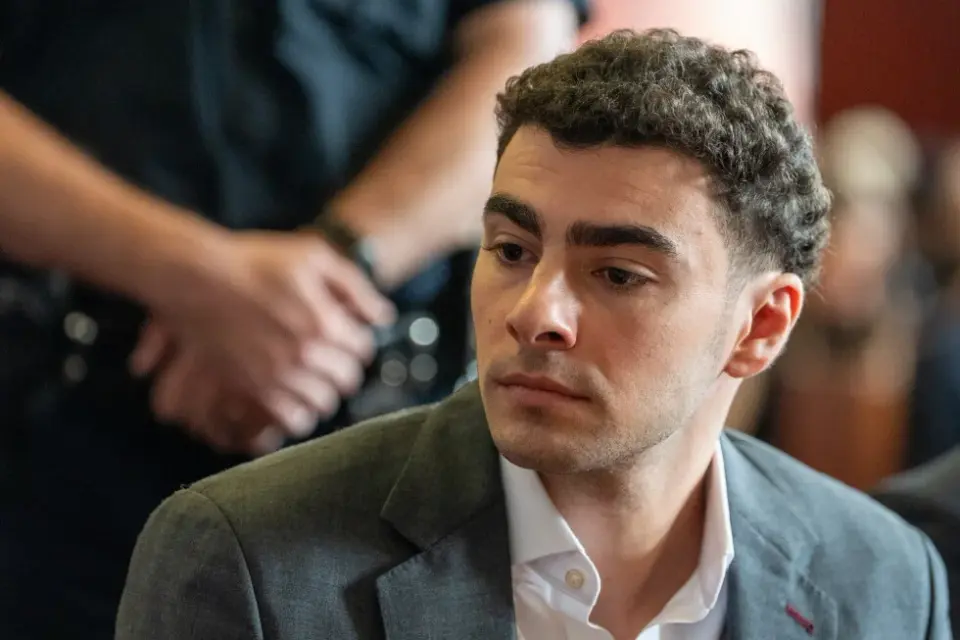 Mangione’s state murder case on ice as federal plea triggers double-jeopardy fight
