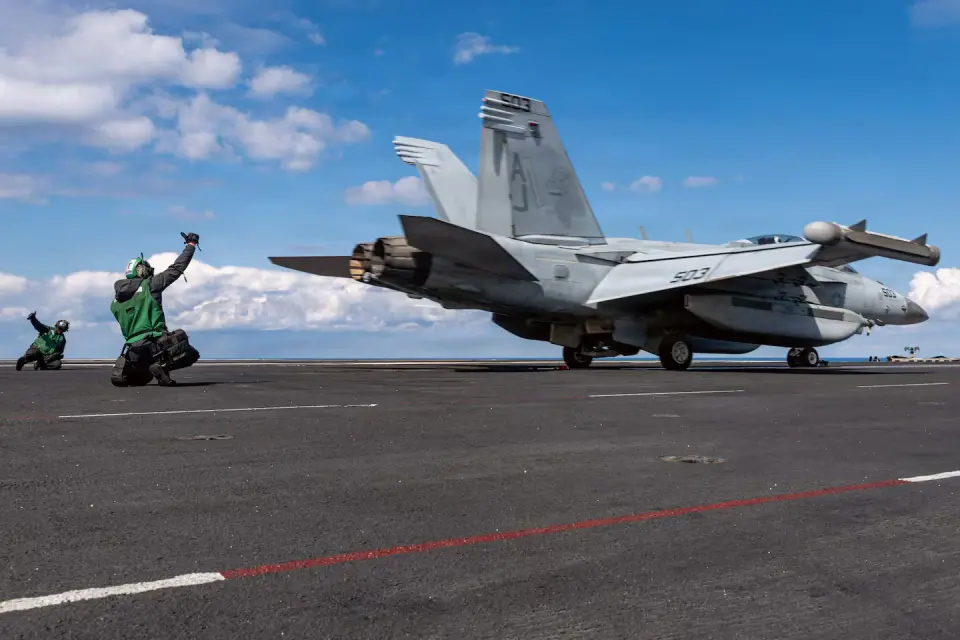 Idaho Air Show Crash: Navy Jets Collide, Four Ejected Safely