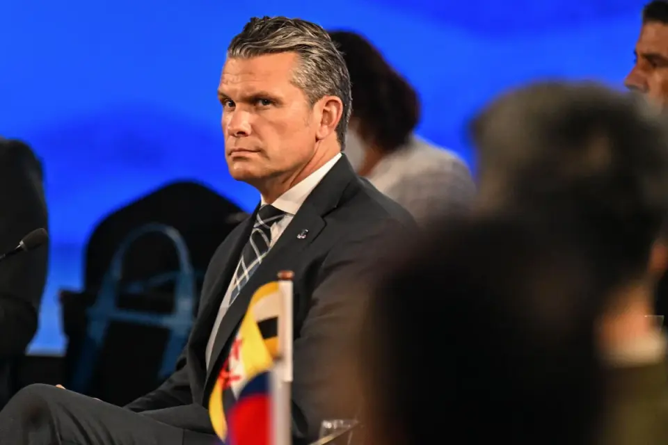 Hegseth Ousts Pentagon's Top Planner Amid Iran War Uncertainty