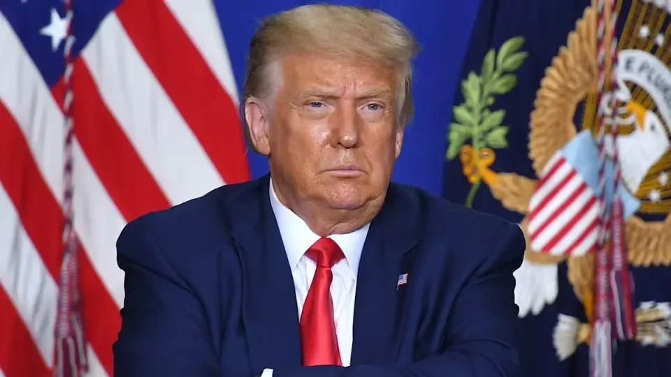 Trump and Obama Trade Blasts in Michigan and Ohio Ahead of Midterms