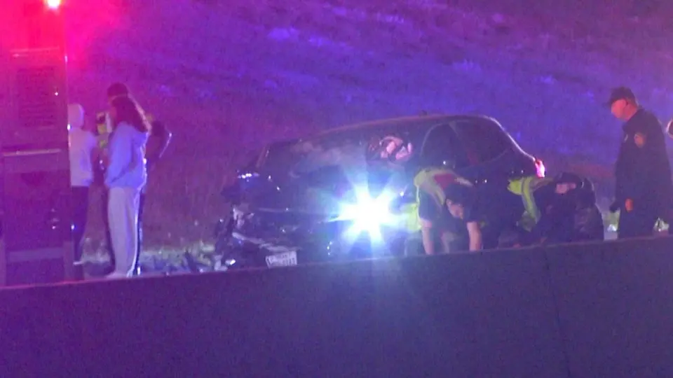 Teenager dies after stepping from disabled car into traffic on U.S. 281