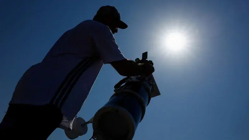 When Day Goes Dark: Global Eclipse Live Coverage and Space News