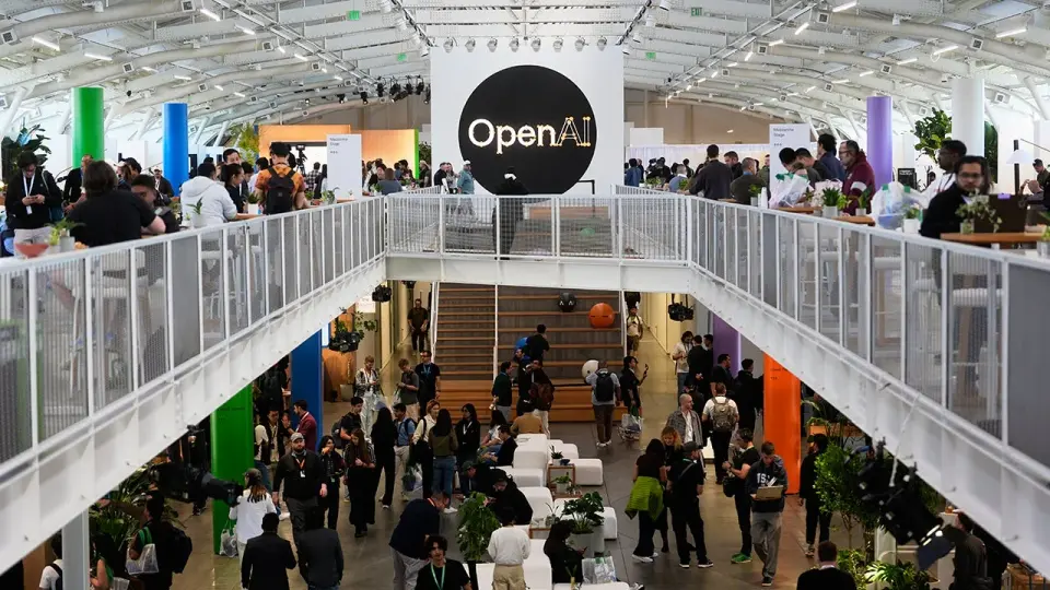 OpenAI Safety Exodus and Monitoring Fears Spark Calls for Federal Oversight