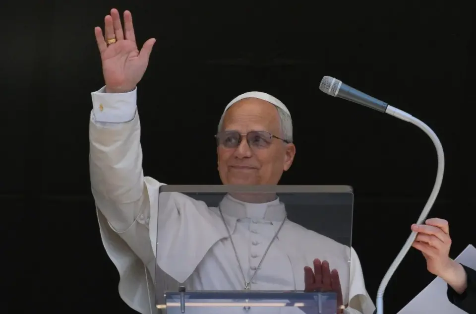 Pope Highlights Jesus as the Life-Giving Shepherd, Urges Vigilance Against Thieves