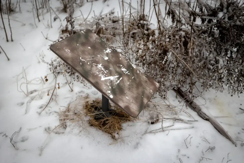 Ukraine Resumes Deep Strikes as Starlink Disruption and US Pressure Escalate Conflict