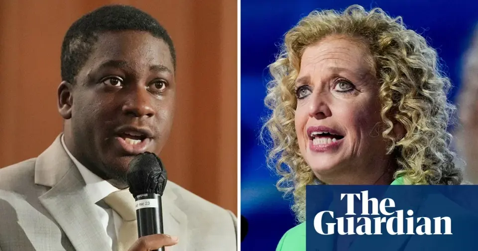 Progressives back 27-year-old substitute to challenge Wasserman Schultz in FL-20