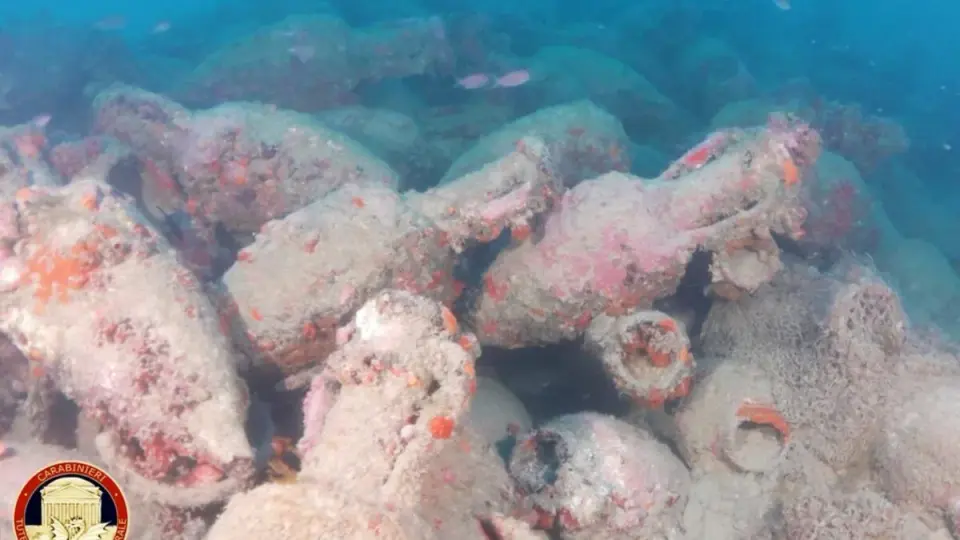 Divers Uncover a 2,100-Year-Old Roman Shipwreck Off Sicily