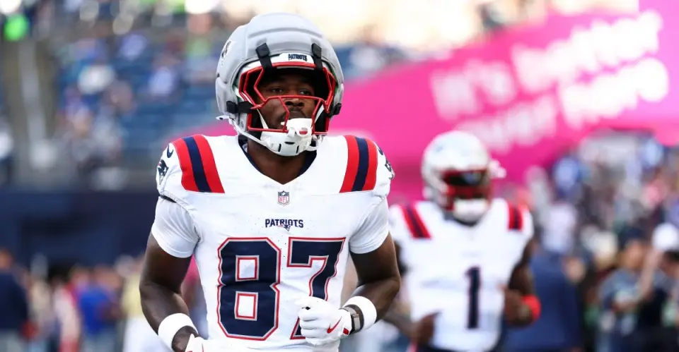 Patriots place star WR Romeo Doubs on IR after shoulder injury; sign Ryan Miller to practice squad