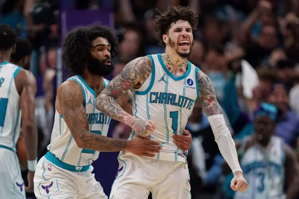 Late Play-In Night Delivers for Blazers and Hornets