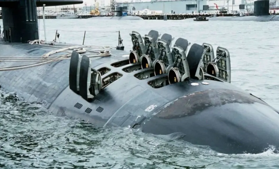 2,080 Tomahawk Cells Vanish as Navy Faces Aging Submarine Gap
