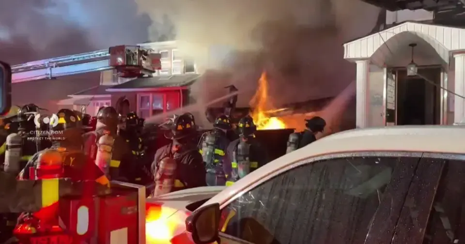 Five-alarm Queens blast leaves 1 dead, officers hospitalized