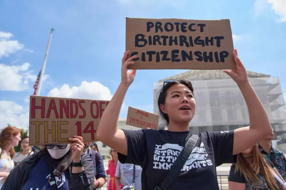 SCOTUS weighs birthright citizenship challenge to Trump order