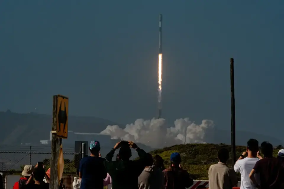 SpaceX to Launch Secret USSF Mission from California