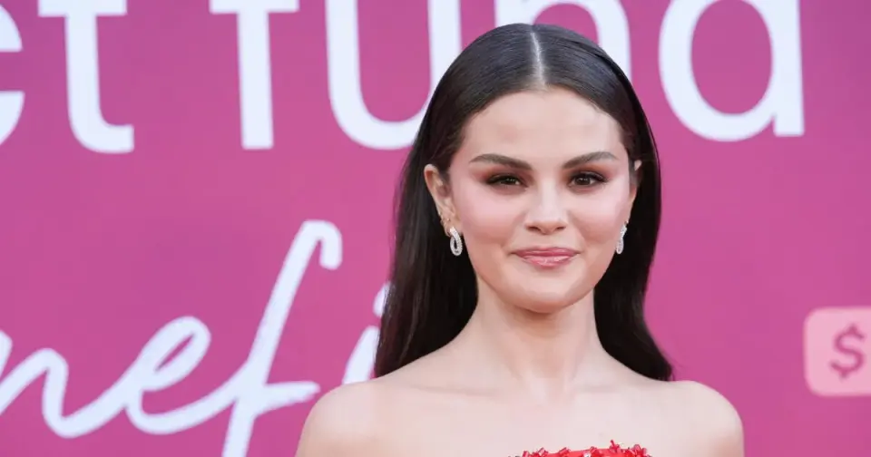 Selena Gomez says nicotine vaping permanently altered her voice