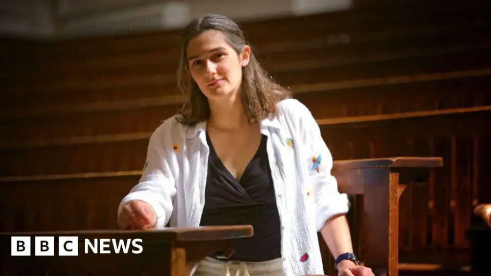 Cambridge linguist breaks silence on Tourette's to teach openly