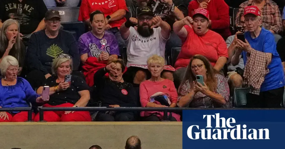 Trump Cheers Violence at South Carolina Rally Amidst GOP Panic Over Graham