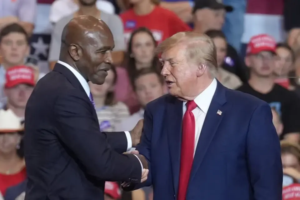 Trump Hails Rally Attacker Who Punched Protester in South Carolina