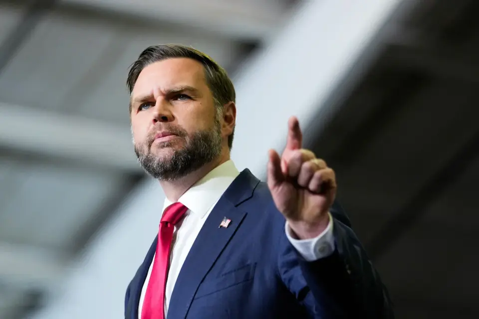 Vance Confronts Midterm Scrutiny in Michigan Town Hall
