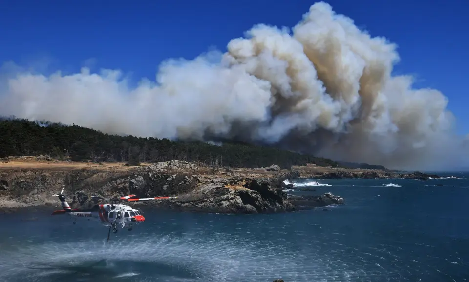 Coastal wildfire prompts evacuations as Highway 1 closes on Sonoma Coast