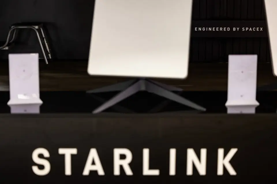 EU Negotiates Ukraine Satellite Access as US Probes Starlink Disruptions