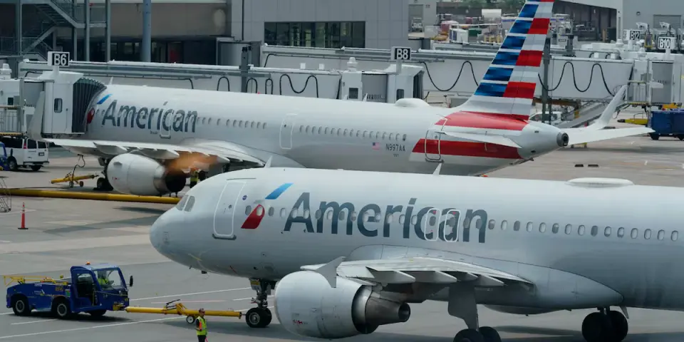 Bird strike forces AA flight to turn back to Myrtle Beach after takeoff
