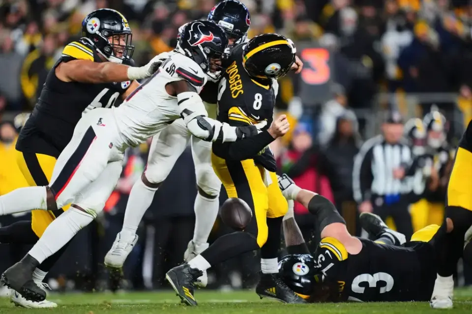 DOJ Probes NFL Media Deals for Antitrust Risk