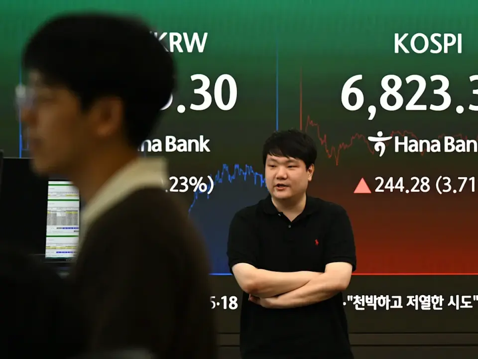 AI Momentum Fades as Seoul Tech Stocks Plunge on Inflation Fears
