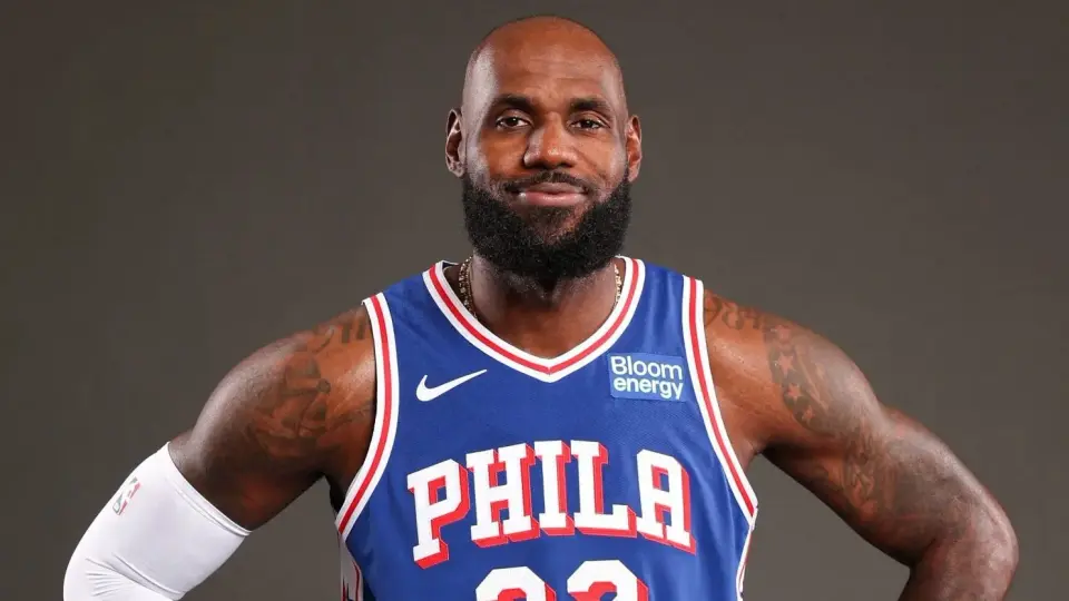 LeBron James' Fanatics Deal Covers Helicopter Commute to 76ers