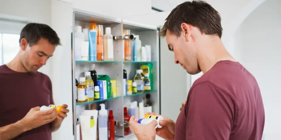 Mixing Tylenol and Advil: How to Safely Schedule Doses