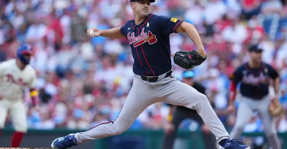 Braves Advance to NL Divisionals After Riley's Late Blast Defeats Phillies