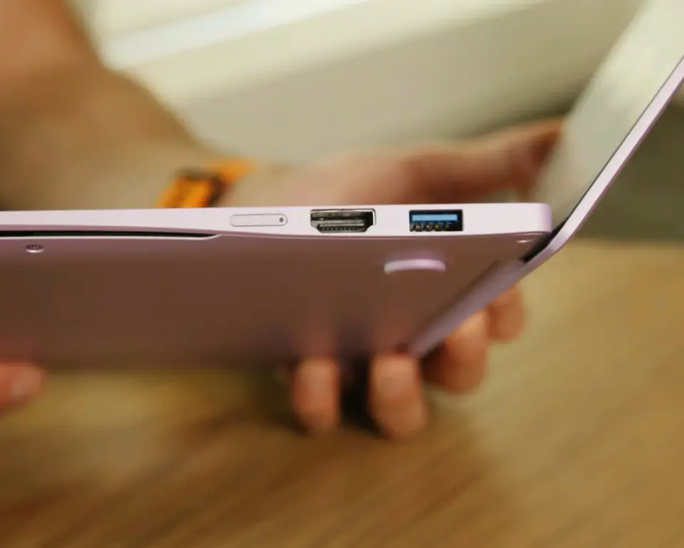 Intel's Firefly aims to slash laptop costs by using smartphone RAM in sleek metal shells